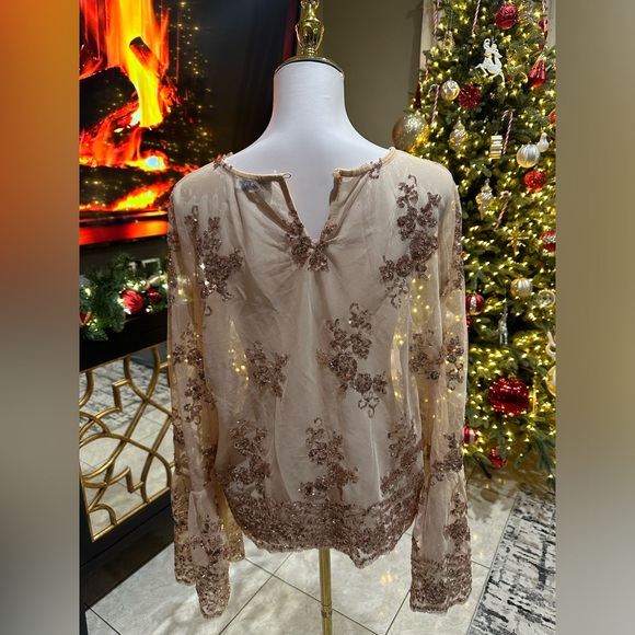 Sheer sparkling top - Picture 2 of 3